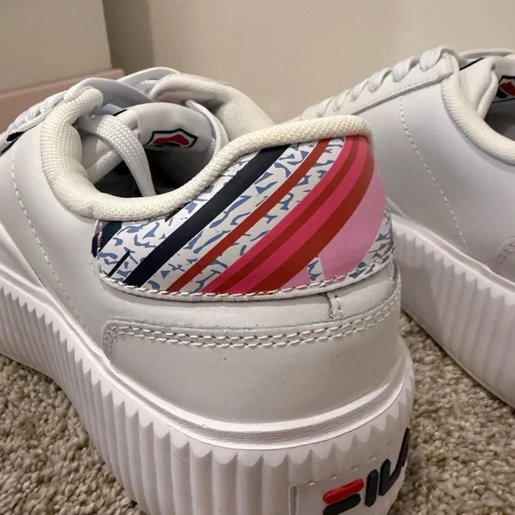 FILA Sandblast Oversole Sneakers - Picture 10 of 13